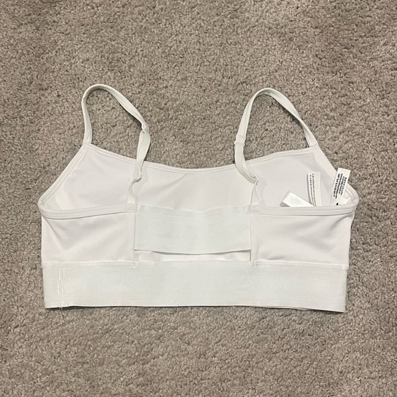 Victoria’s Secret  PINK ULTIMATE SCOOP SPORTS BRA, SZ M - Picture 3 of 4